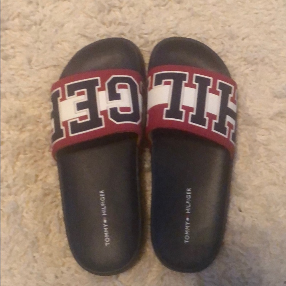 Tommy Hilfiger slides!